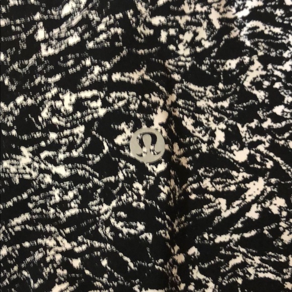 Lululemon leggings - Picture 4 of 4